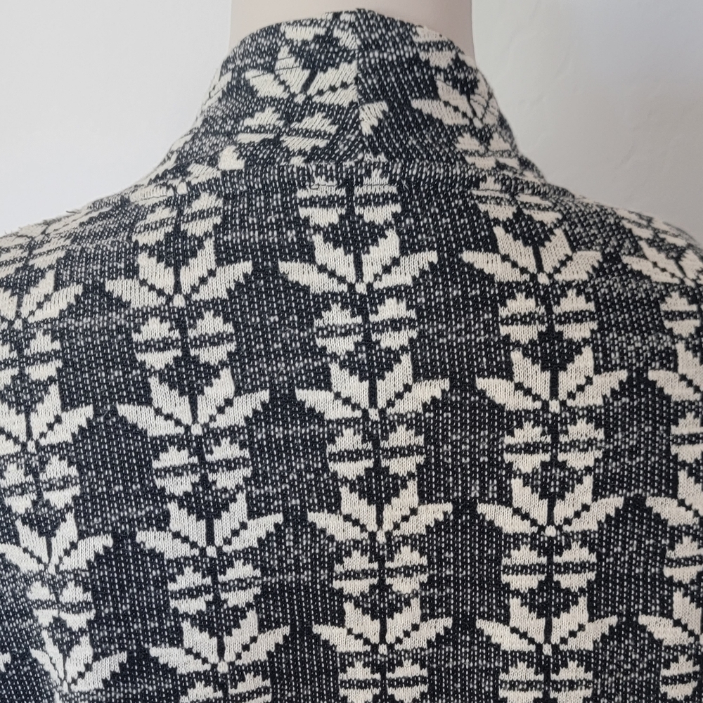 Kut From The Kloth Waterfall Cardigan Large Black White Floral Snowflake Pattern - Picture 3 of 9